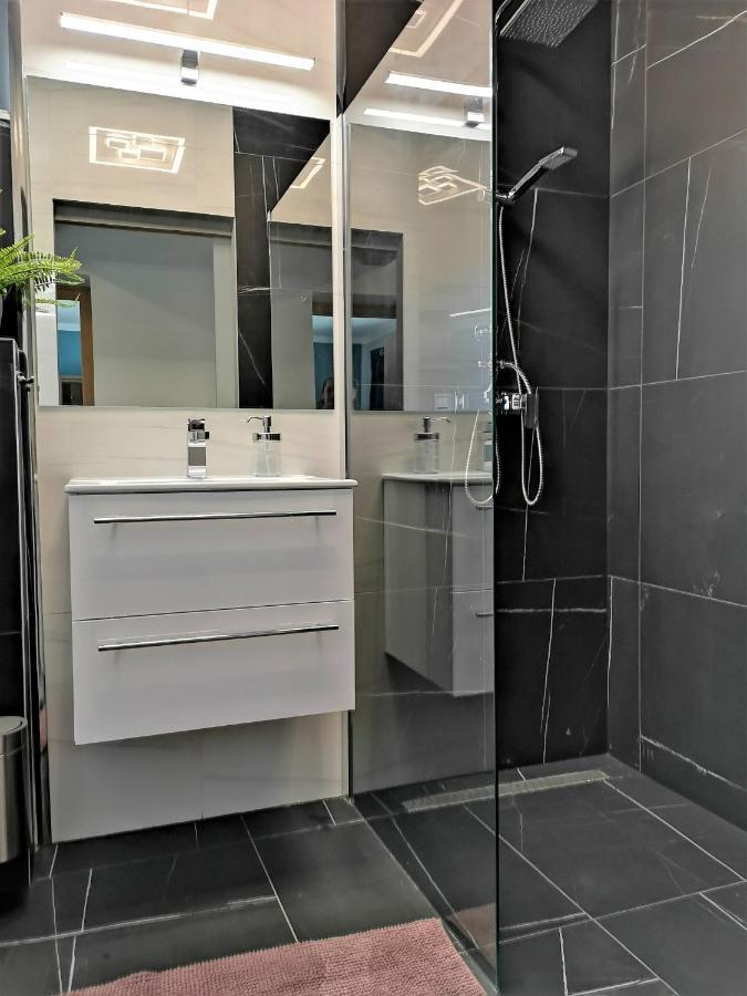 Otium Wellness Apartmanhaz Balatonakarattya Eksteriør bilde