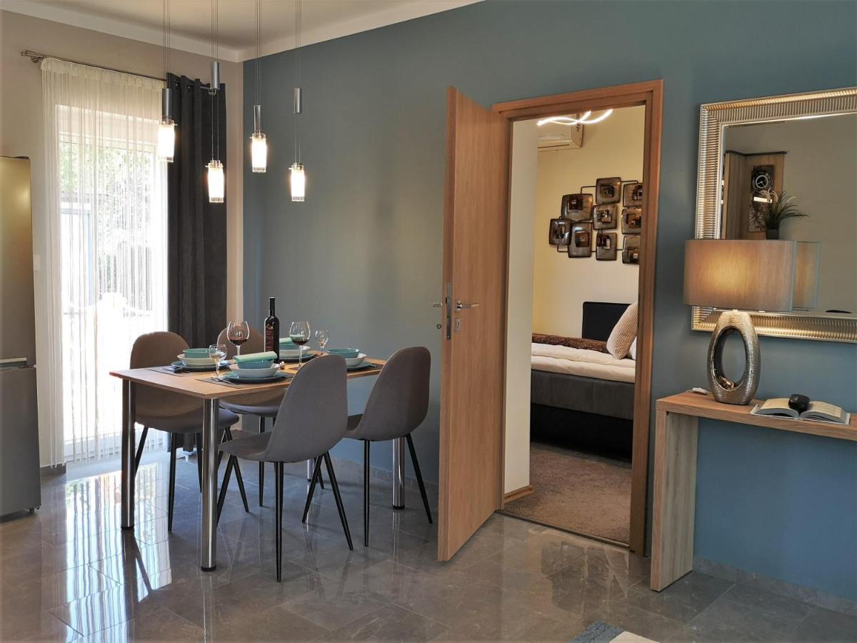 Otium Wellness Apartmanhaz Balatonakarattya Eksteriør bilde